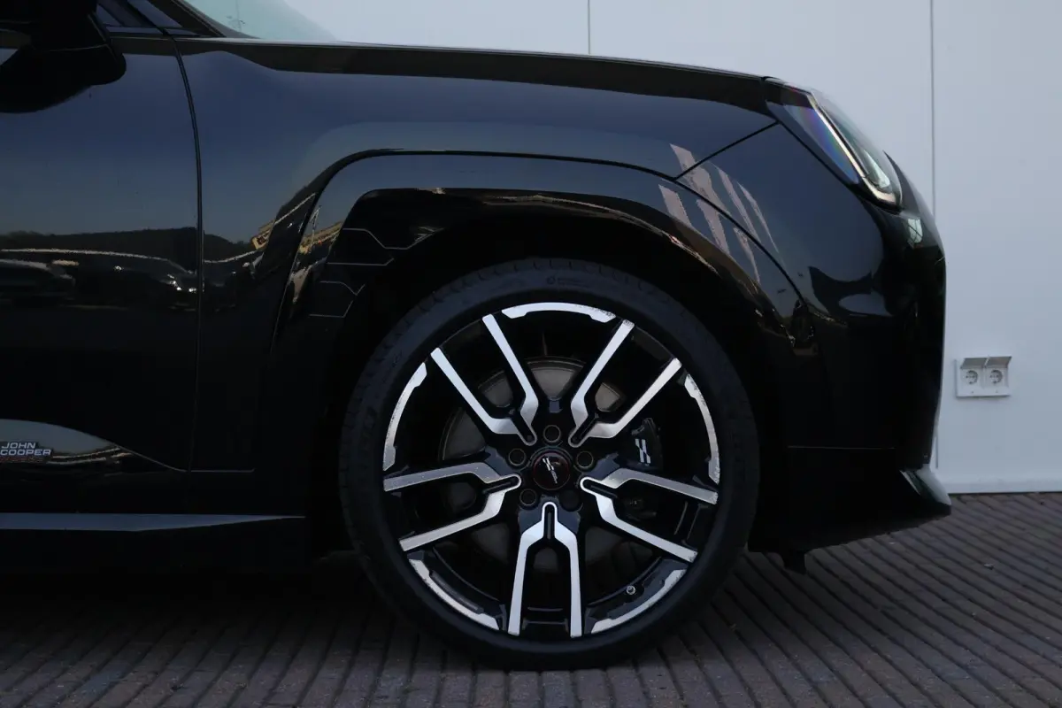 Aceman SE John Works M 54.2 kWh | SoH 98% | Panoramadak | Head-up | Comfort Access | Stoelverwarming |
