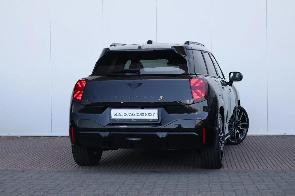 Aceman SE John Works M 54.2 kWh | SoH 98% | Panoramadak | Head-up | Comfort Access | Stoelverwarming |