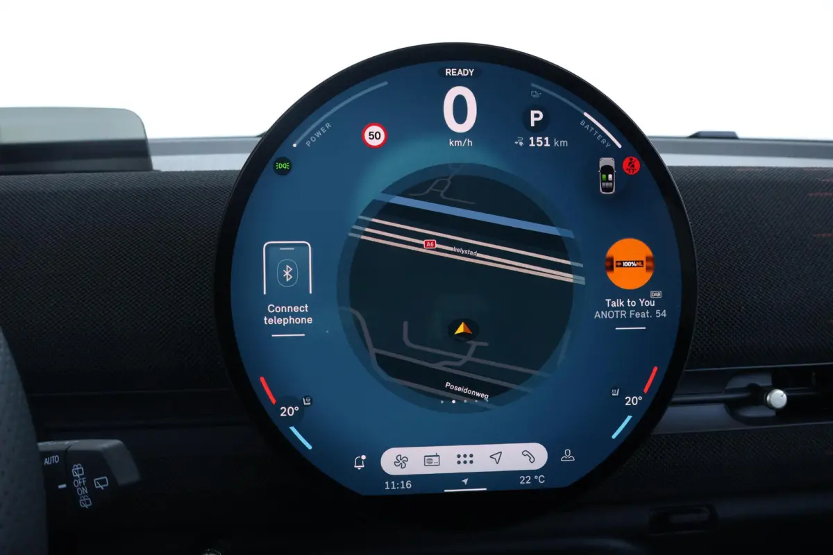 Aceman SE John Works M 54.2 kWh | SoH 98% | Panoramadak | Head-up | Comfort Access | Stoelverwarming |