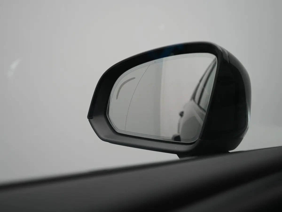 Ultimate 70 kWh 231pk | Panodak | Warmtepomp | Adaptive Cruise | 360 Camera | Harman / Kardon | Alcantara Sportstoelen Memory & Verwarmd | Stuur Verwarmd | Google Assistent | Apple Carplay |