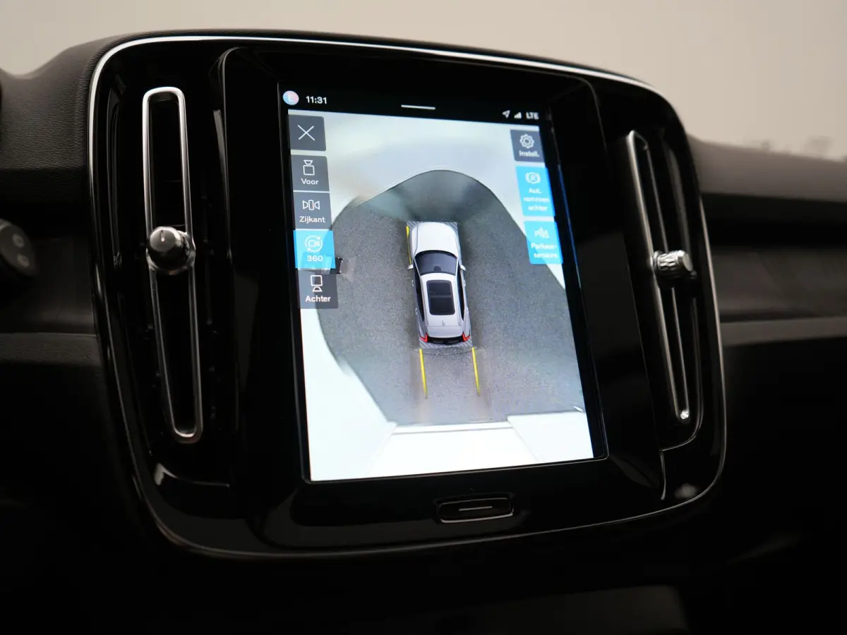 Ultimate 70 kWh 231pk | Panodak | Warmtepomp | Adaptive Cruise | 360 Camera | Harman / Kardon | Alcantara Sportstoelen Memory & Verwarmd | Stuur Verwarmd | Google Assistent | Apple Carplay |