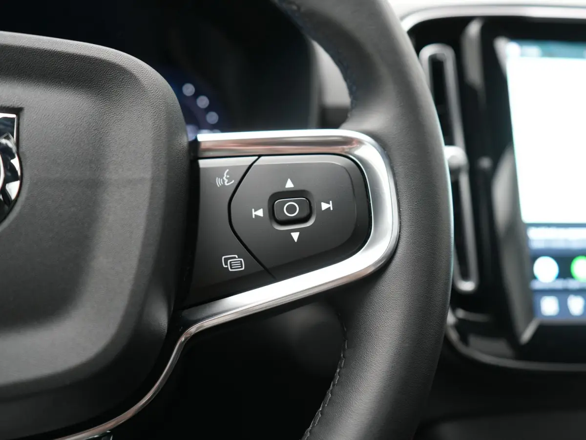 Ultimate 70 kWh 231pk | Panodak | Warmtepomp | Adaptive Cruise | 360 Camera | Harman / Kardon | Alcantara Sportstoelen Memory & Verwarmd | Stuur Verwarmd | Google Assistent | Apple Carplay |