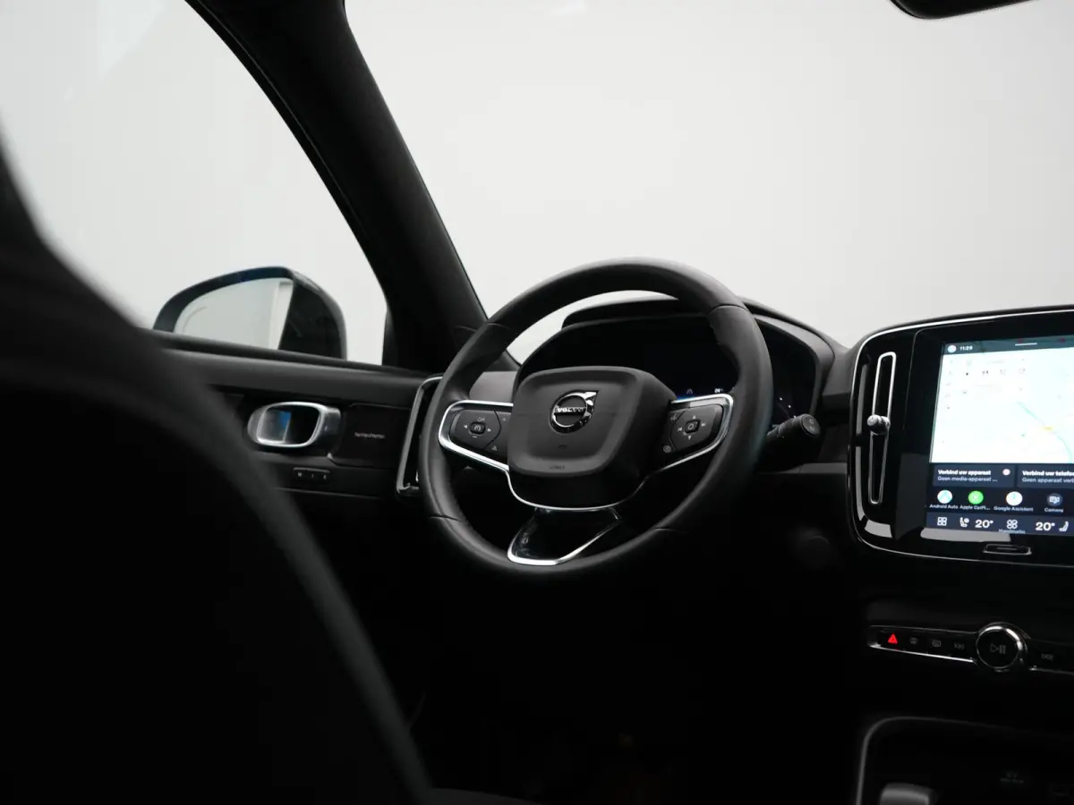 Ultimate 70 kWh 231pk | Panodak | Warmtepomp | Adaptive Cruise | 360 Camera | Harman / Kardon | Alcantara Sportstoelen Memory & Verwarmd | Stuur Verwarmd | Google Assistent | Apple Carplay |