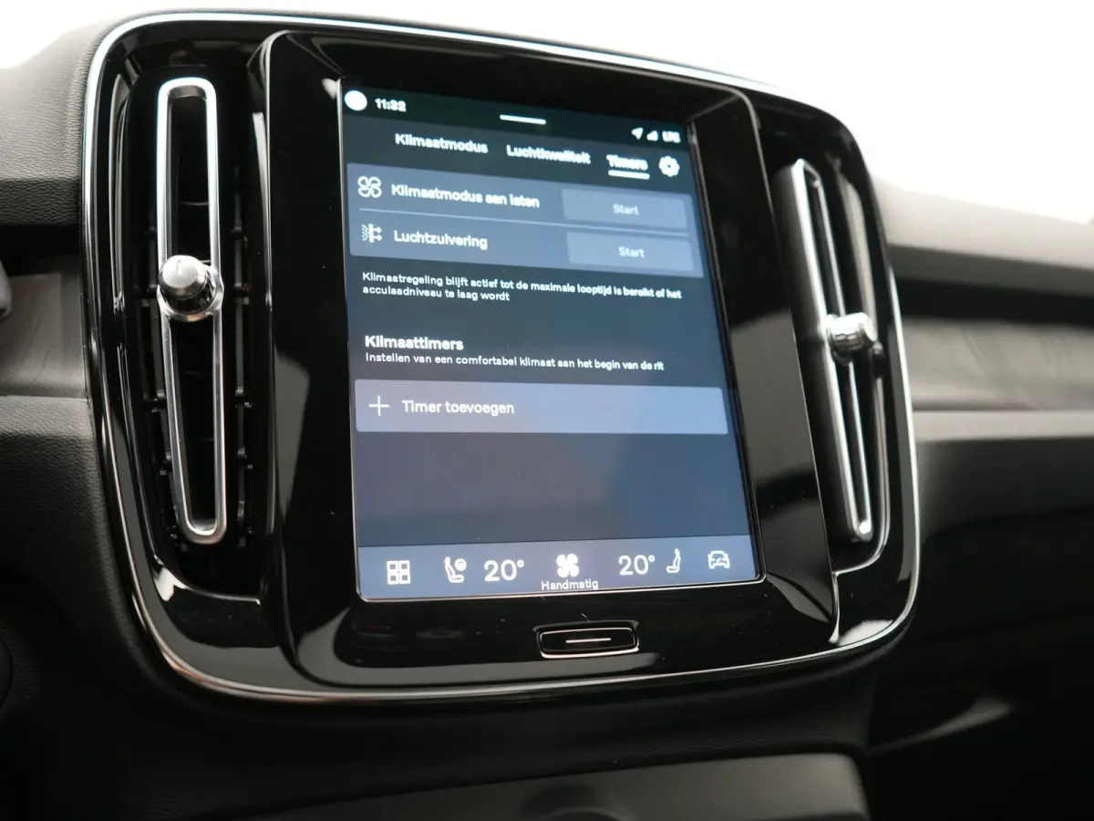 Ultimate 70 kWh 231pk | Panodak | Warmtepomp | Adaptive Cruise | 360 Camera | Harman / Kardon | Alcantara Sportstoelen Memory & Verwarmd | Stuur Verwarmd | Google Assistent | Apple Carplay |