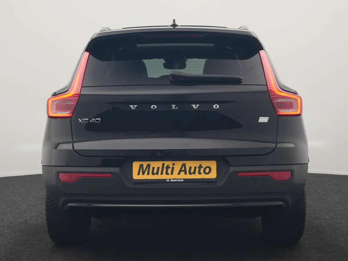 Ultimate 70 kWh 231pk | Panodak | Warmtepomp | Adaptive Cruise | 360 Camera | Harman / Kardon | Alcantara Sportstoelen Memory & Verwarmd | Stuur Verwarmd | Google Assistent | Apple Carplay |