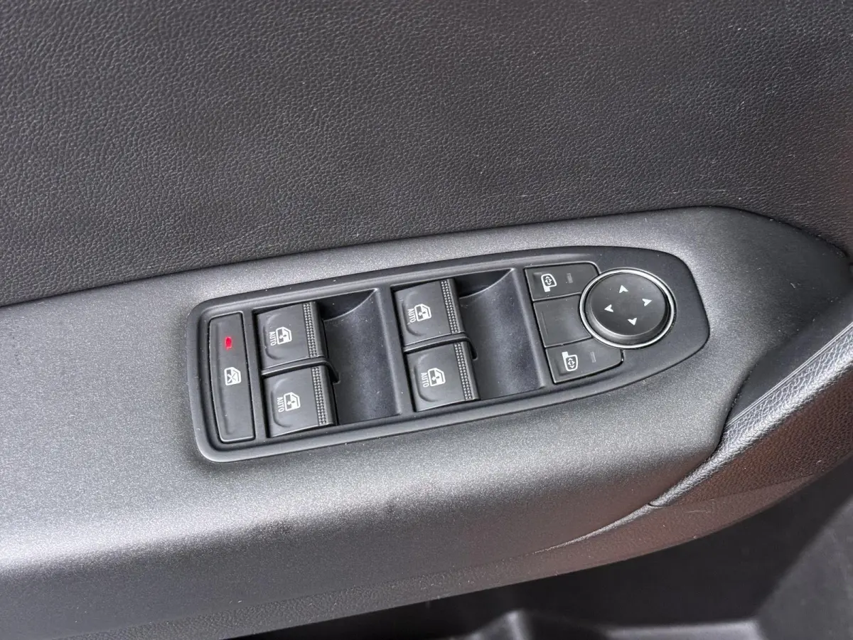 TCe 90 equilibre | Trekhaak | Navigatie | Parkeersensoren |