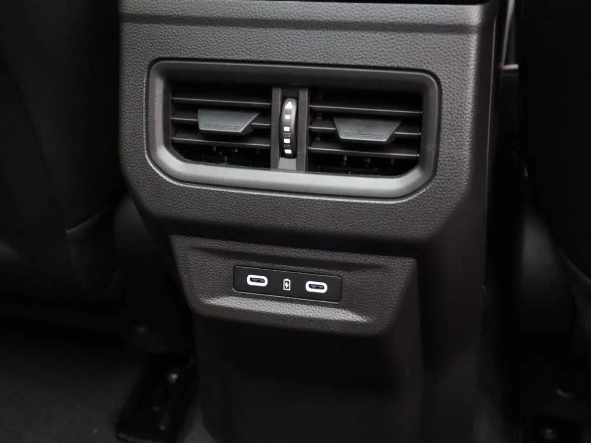 E-Tech full hybrid 200pk esprit Alpine | Vijf jaar garantie | Panoramisch dak | Harman Kardon | HUD | 360 graden camera |
