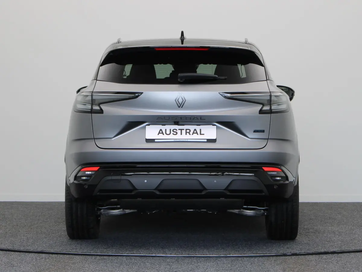 E-Tech full hybrid 200pk esprit Alpine | Vijf jaar garantie | Panoramisch dak | Harman Kardon | HUD | 360 graden camera |