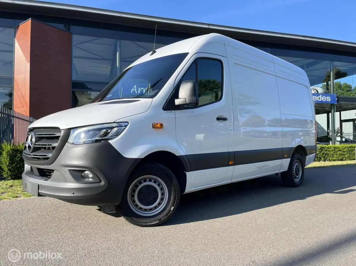 bestel 317 1.9 CDI L2H2 RWD Facelift, Led, Camera, Mbux, Opstap, LM wielen