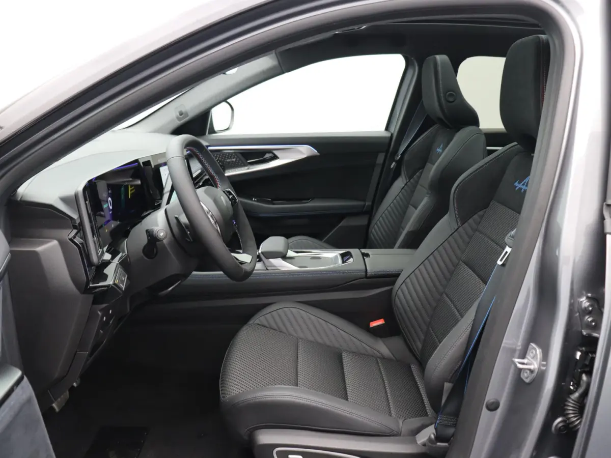 E-Tech full hybrid 200pk esprit Alpine | Vijf jaar garantie | 4Control | Panoramisch dak | Harman Kardon | 360 graden camera |