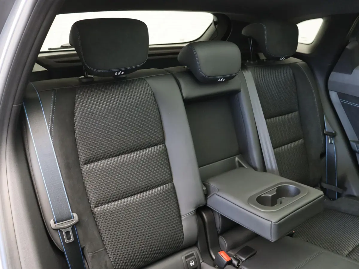 E-Tech full hybrid 200pk esprit Alpine | Vijf jaar garantie | 4Control | Panoramisch dak | Harman Kardon | 360 graden camera |