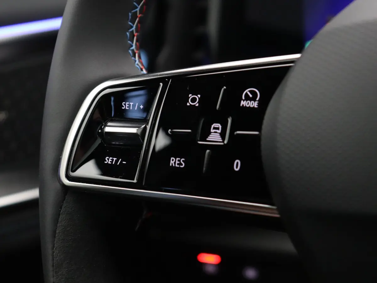 E-Tech full hybrid 200pk esprit Alpine | Vijf jaar garantie | 4Control | Panoramisch dak | Harman Kardon | 360 graden camera |