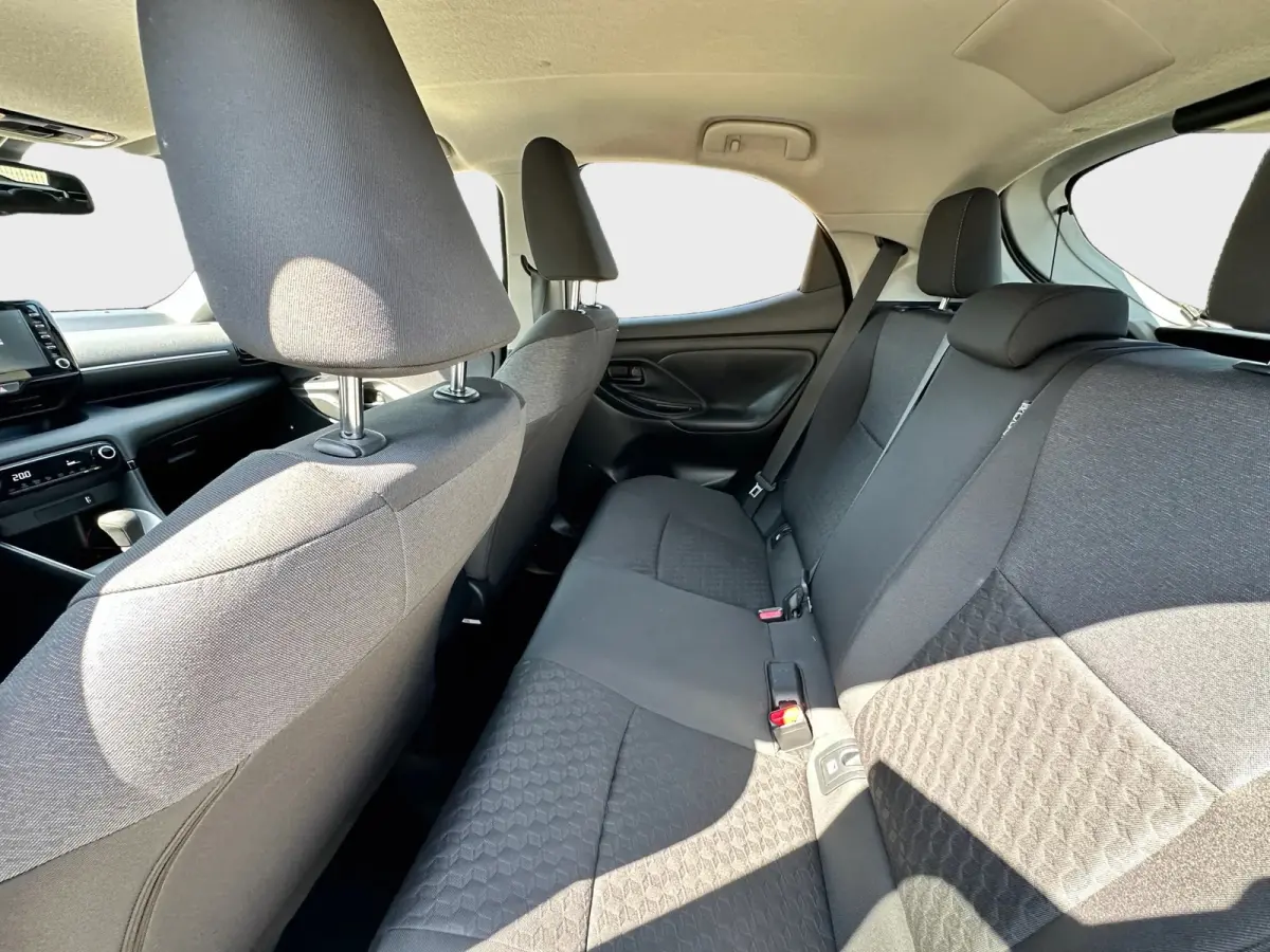 1.5 Hybrid 115 Business Apple carplay Line assist Achteruitrijcamera