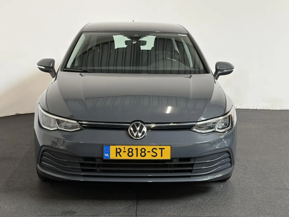1.0 eTSI 110pk Automaat Life Climate control LED Lane Assist App Connect Cruise Control Climatronic Lichtmetalen Velgen Velgen Winterpakket