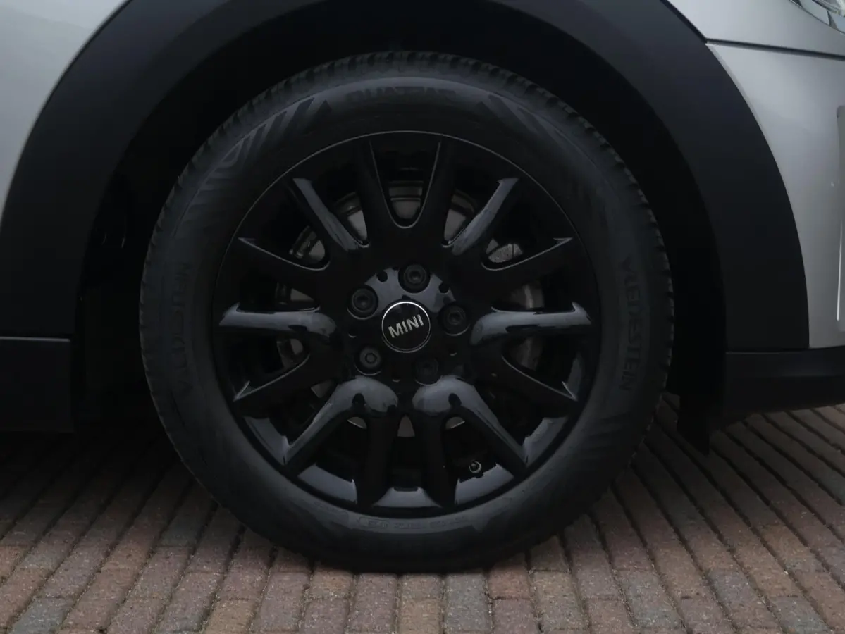 1.5 Cooper Camden Edition Cruise Control/ LED-koplampen/ Navigatie /