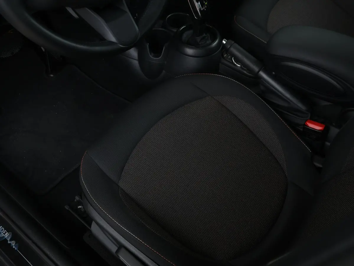 1.5 Cooper Camden Edition Cruise Control/ LED-koplampen/ Navigatie /
