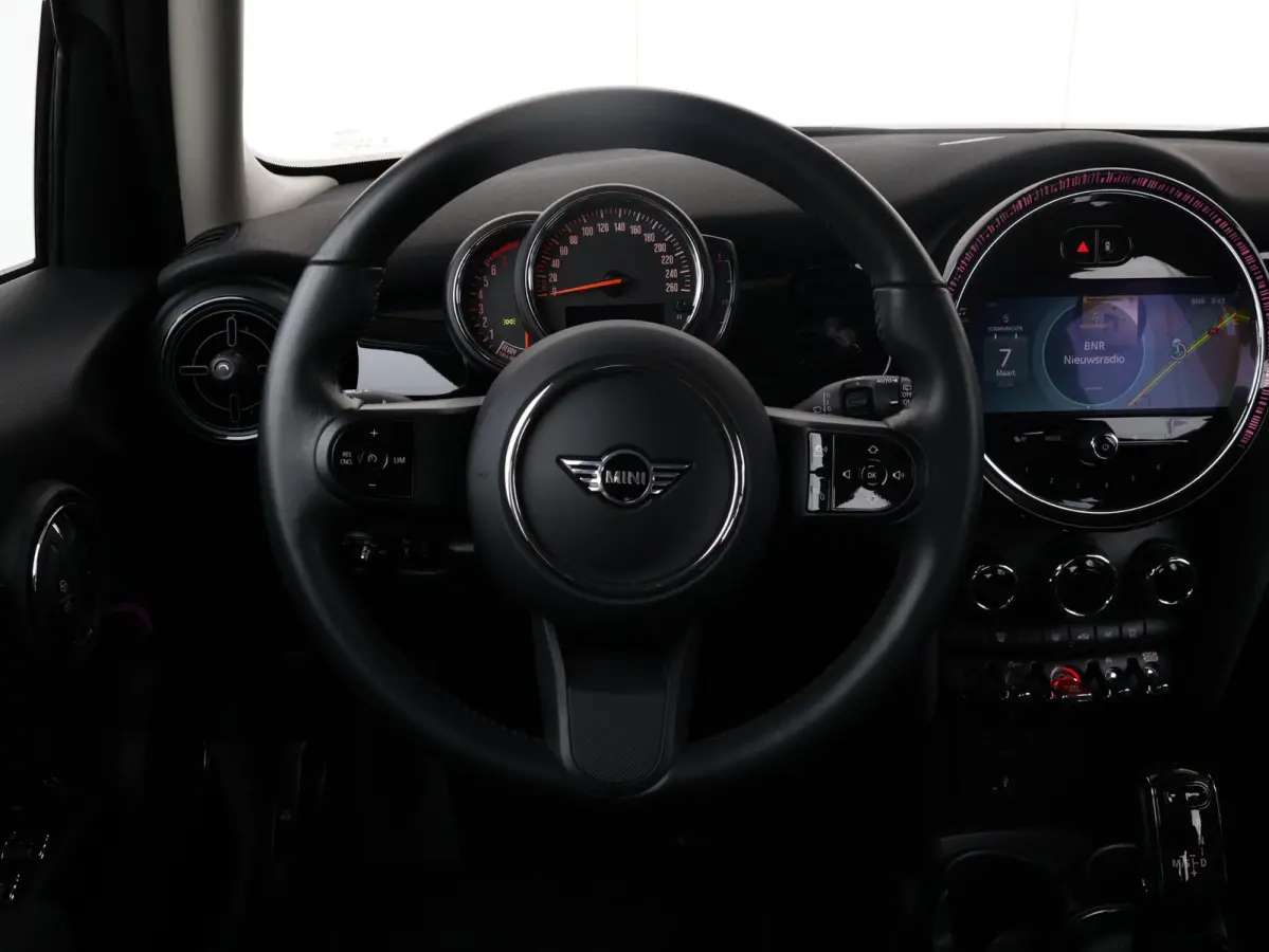 1.5 Cooper Camden Edition Cruise Control/ LED-koplampen/ Navigatie /
