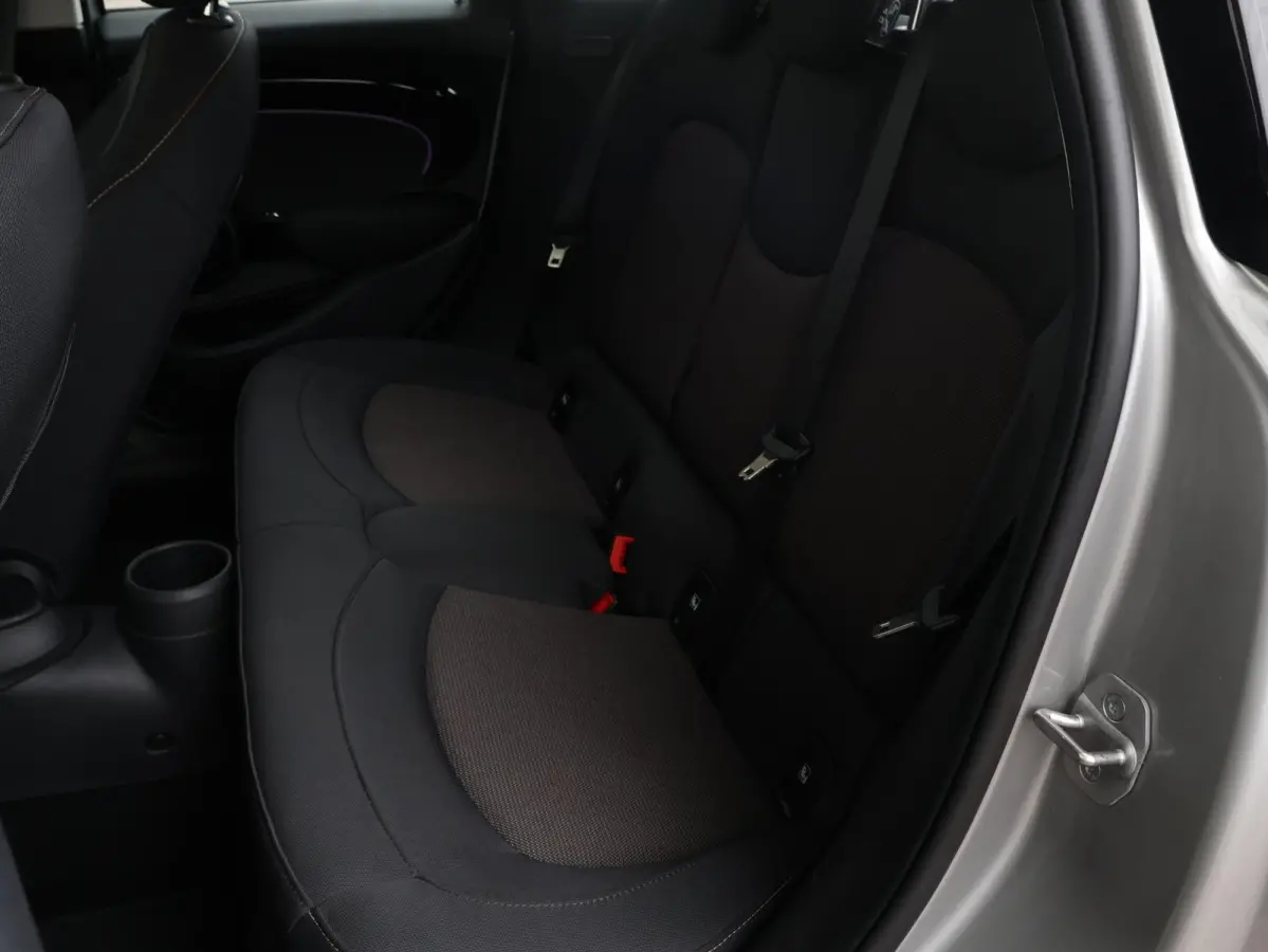 1.5 Cooper Camden Edition Cruise Control/ LED-koplampen/ Navigatie /