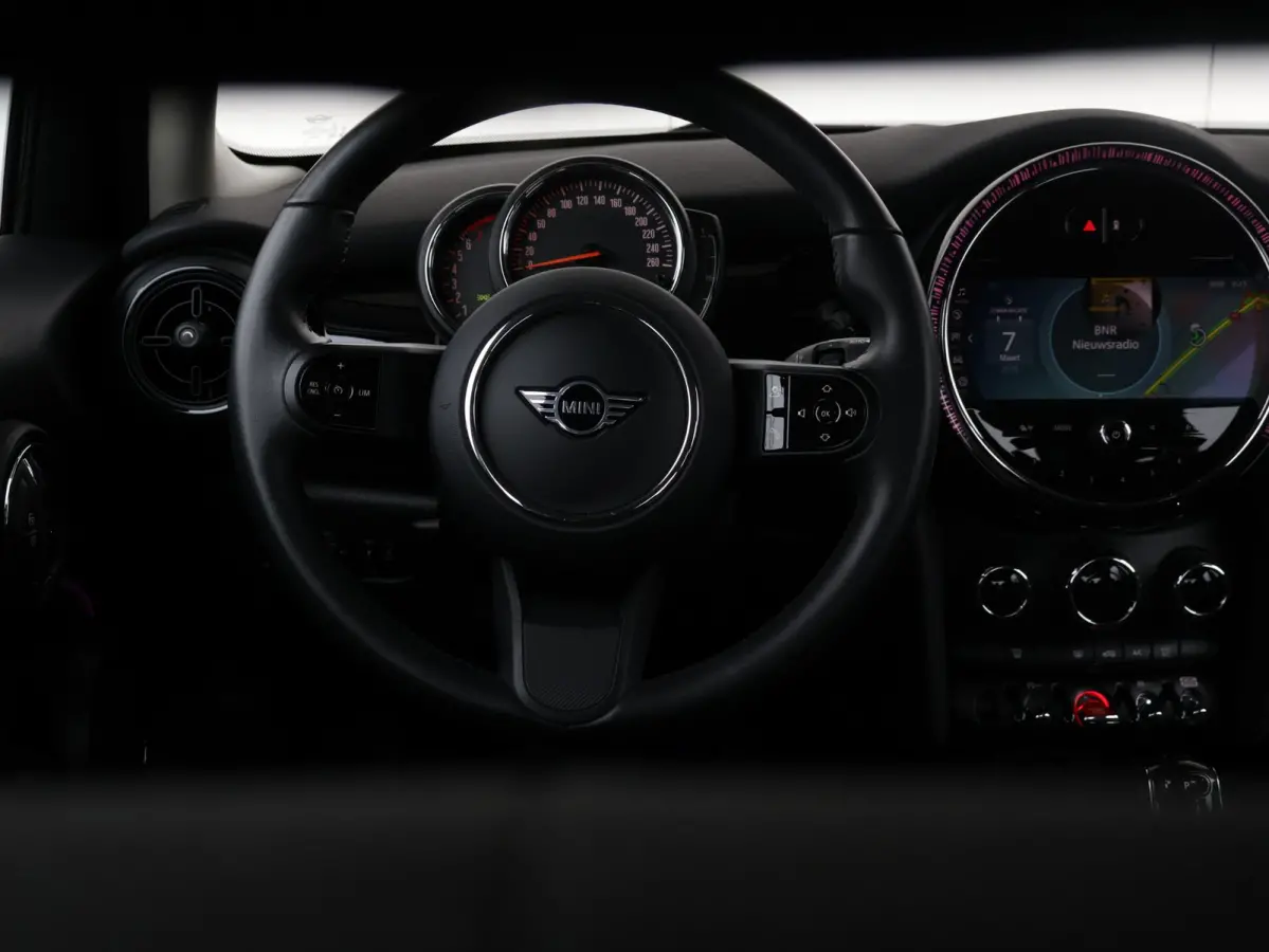 1.5 Cooper Camden Edition Cruise Control/ LED-koplampen/ Navigatie /
