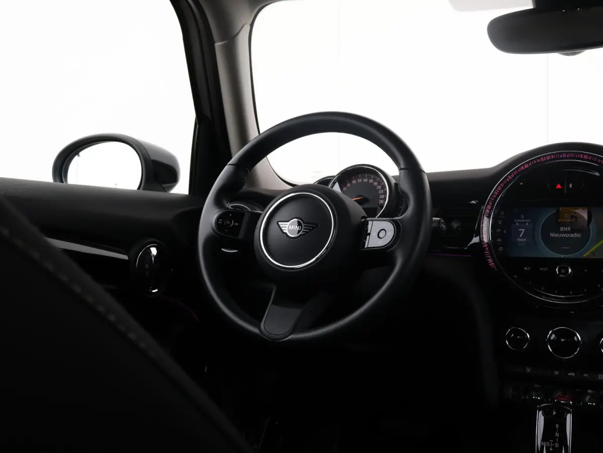 1.5 Cooper Camden Edition Cruise Control/ LED-koplampen/ Navigatie /