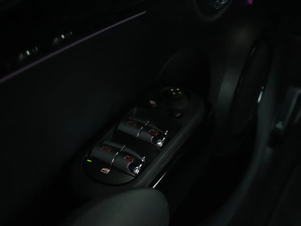 1.5 Cooper Camden Edition Cruise Control/ LED-koplampen/ Navigatie /