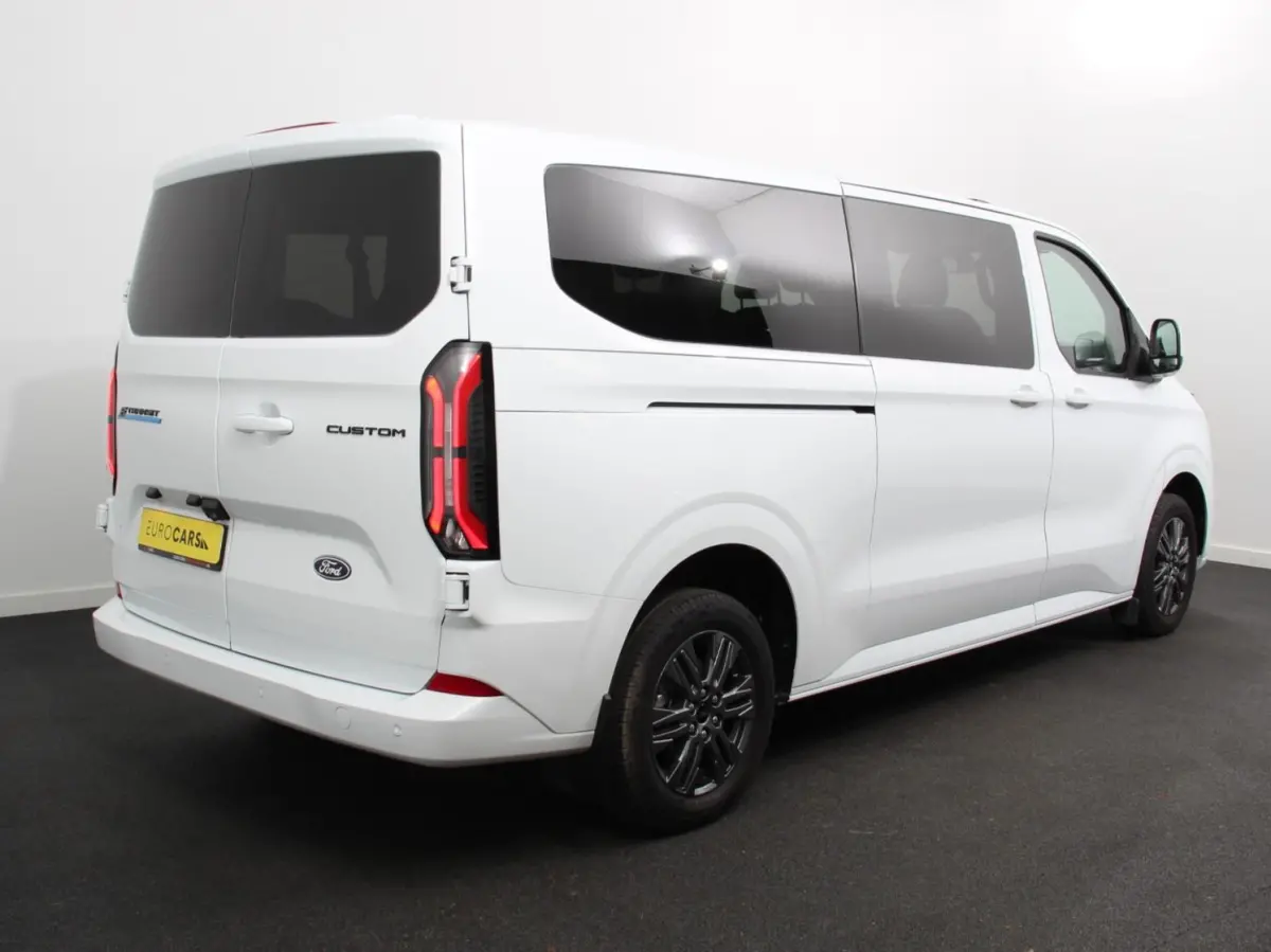 340 L2H1 Limited 65 kWh 8 persoons Automaat Cruise Control Airco Lichtmetalen Velgen