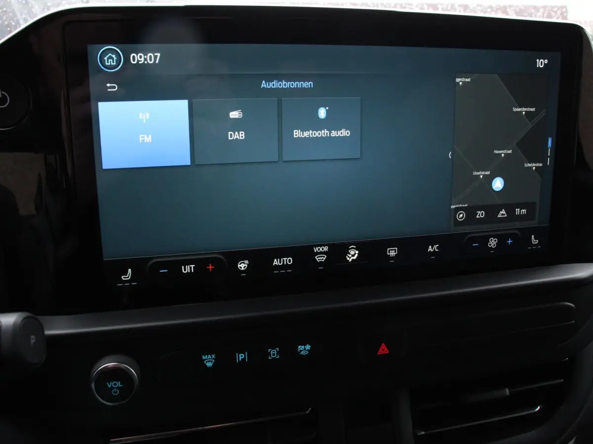 340 L2H1 Limited 65 kWh 8 persoons Automaat Cruise Control Airco Lichtmetalen Velgen