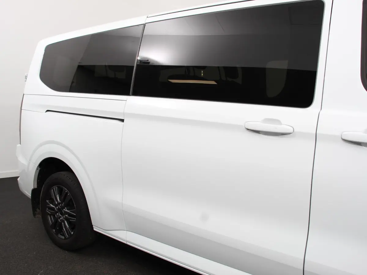 340 L2H1 Limited 65 kWh 8 persoons Automaat Cruise Control Airco Lichtmetalen Velgen