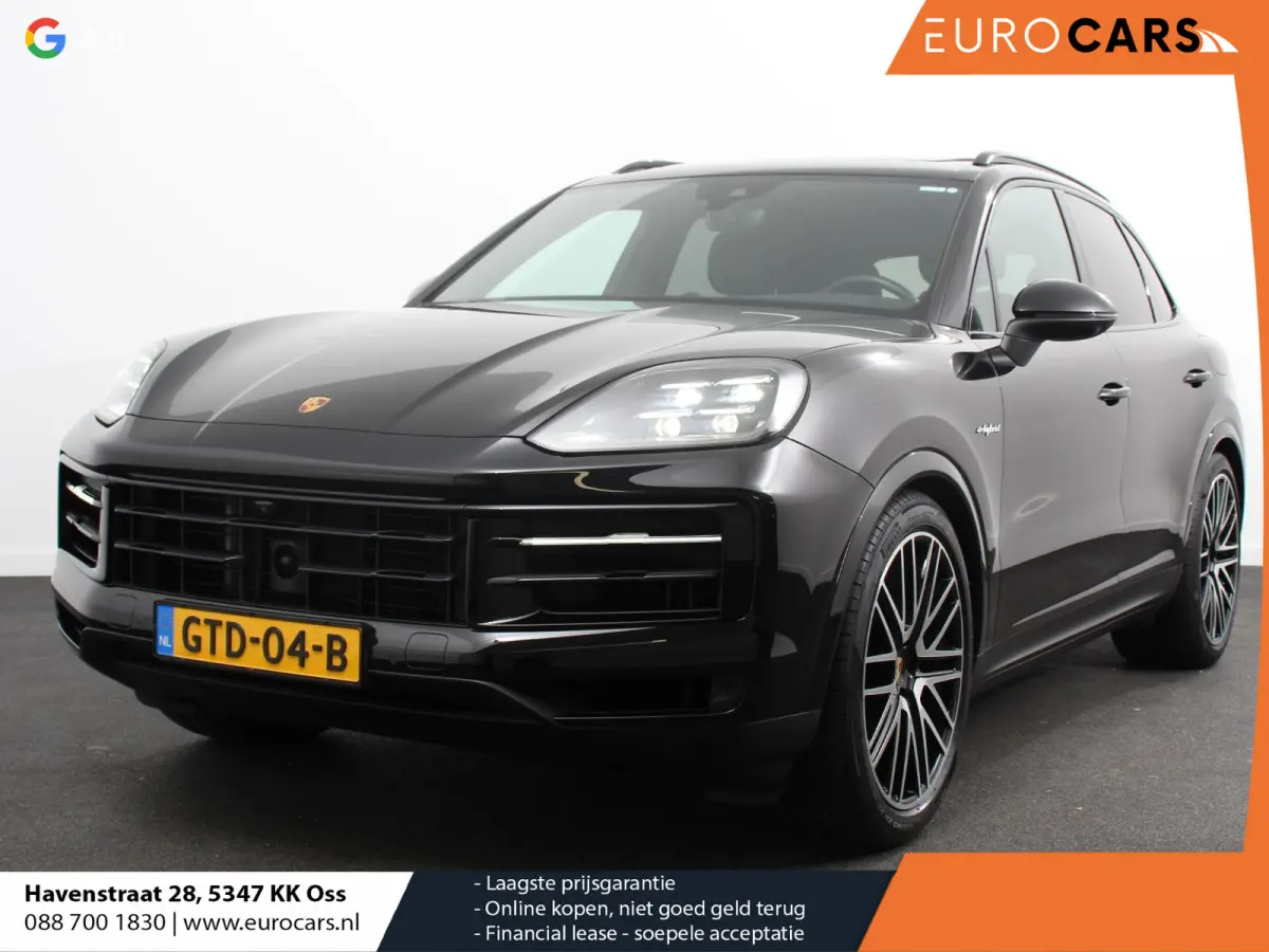 3.0 E-Hybrid Akrapovic met soundbox Luchtvering Leder Panoramadak Camera Navigatie Elektrische comfortstoelen DAB+ Led Adaptieve cruise control Climate control Lichtmetalen velgen Apple Carp