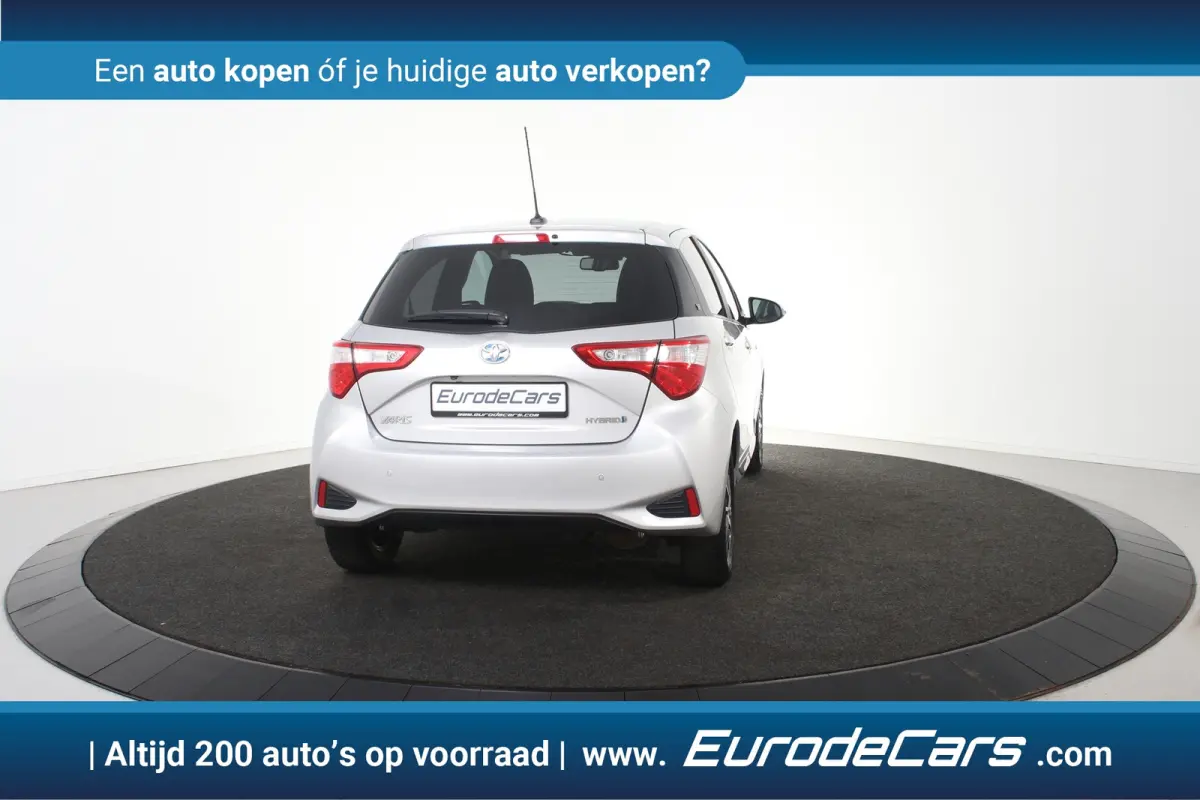 1.5 Hybrid Y20 1.5 VVTi *1ste Eigenaar*Navigatie*Camera*