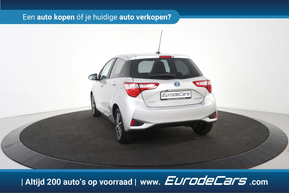 1.5 Hybrid Y20 1.5 VVTi *1ste Eigenaar*Navigatie*Camera*