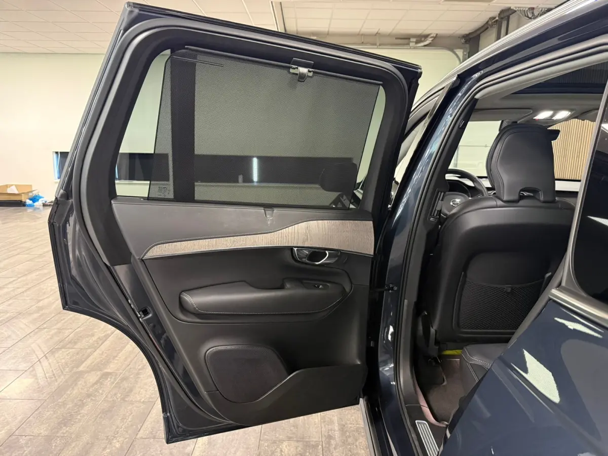 T8 AWD Recharge Plus Bright | Vol! | Luchtvering | Stoelventilatie | 360° Camera | Harman Kardon | 455pk | Schuifdak | Adaptieve Cruise Control | Stoelverwarming voor+achter | Stuurwielverw