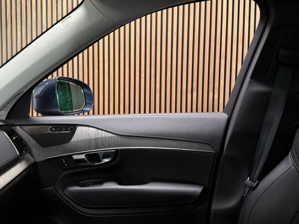 T8 AWD Recharge Plus Bright | Vol! | Luchtvering | Stoelventilatie | 360° Camera | Harman Kardon | 455pk | Schuifdak | Adaptieve Cruise Control | Stoelverwarming voor+achter | Stuurwielverw