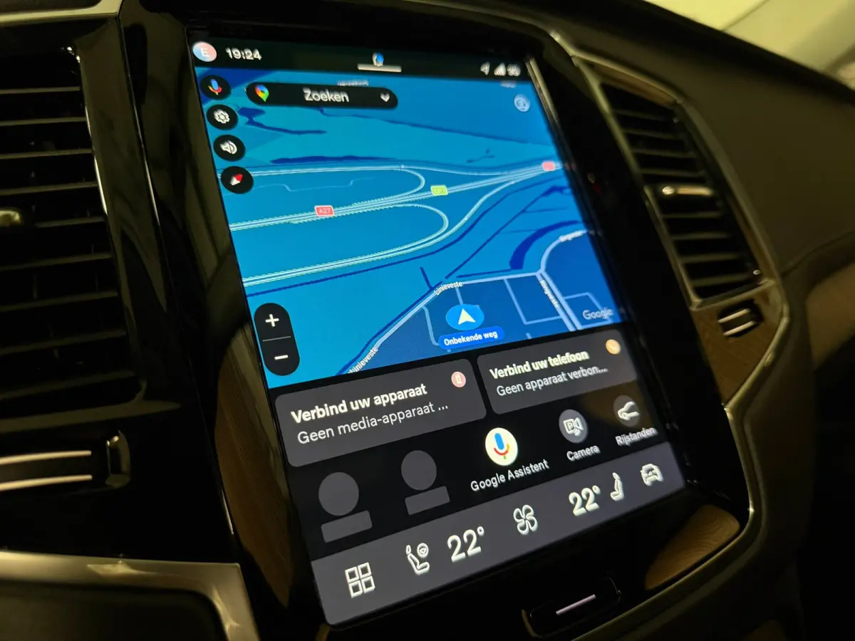 T8 AWD Recharge Plus Bright | Vol! | Luchtvering | Stoelventilatie | 360° Camera | Harman Kardon | 455pk | Schuifdak | Adaptieve Cruise Control | Stoelverwarming voor+achter | Stuurwielverw