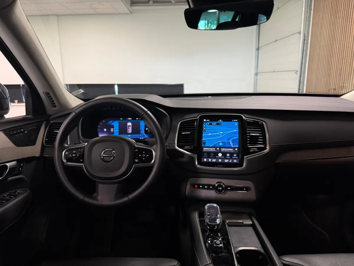 T8 AWD Recharge Plus Bright | Vol! | Luchtvering | Stoelventilatie | 360° Camera | Harman Kardon | 455pk | Schuifdak | Adaptieve Cruise Control | Stoelverwarming voor+achter | Stuurwielverw