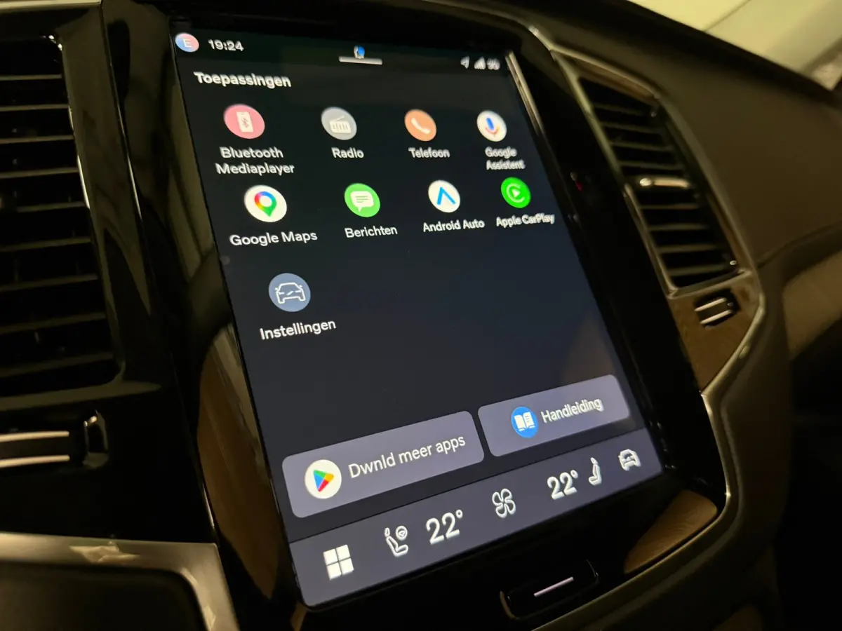 T8 AWD Recharge Plus Bright | Vol! | Luchtvering | Stoelventilatie | 360° Camera | Harman Kardon | 455pk | Schuifdak | Adaptieve Cruise Control | Stoelverwarming voor+achter | Stuurwielverw