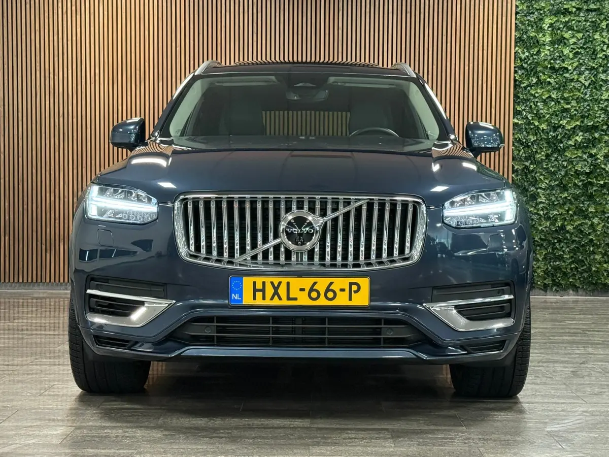 T8 AWD Recharge Plus Bright | Vol! | Luchtvering | Stoelventilatie | 360° Camera | Harman Kardon | 455pk | Schuifdak | Adaptieve Cruise Control | Stoelverwarming voor+achter | Stuurwielverw