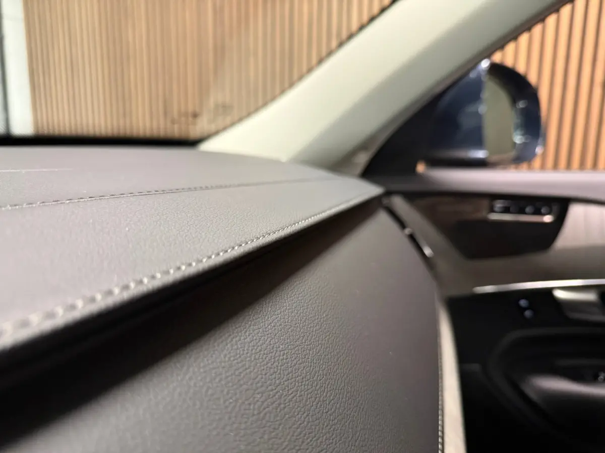T8 AWD Recharge Plus Bright | Vol! | Luchtvering | Stoelventilatie | 360° Camera | Harman Kardon | 455pk | Schuifdak | Adaptieve Cruise Control | Stoelverwarming voor+achter | Stuurwielverw