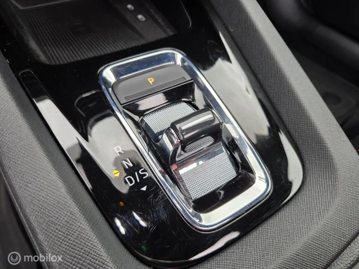 1.4 TSI RS iV PHEV Business HeadUp/Pano