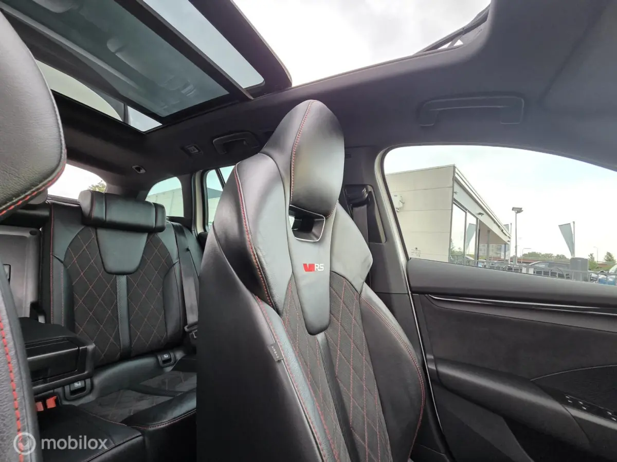 1.4 TSI RS iV PHEV Business HeadUp/Pano