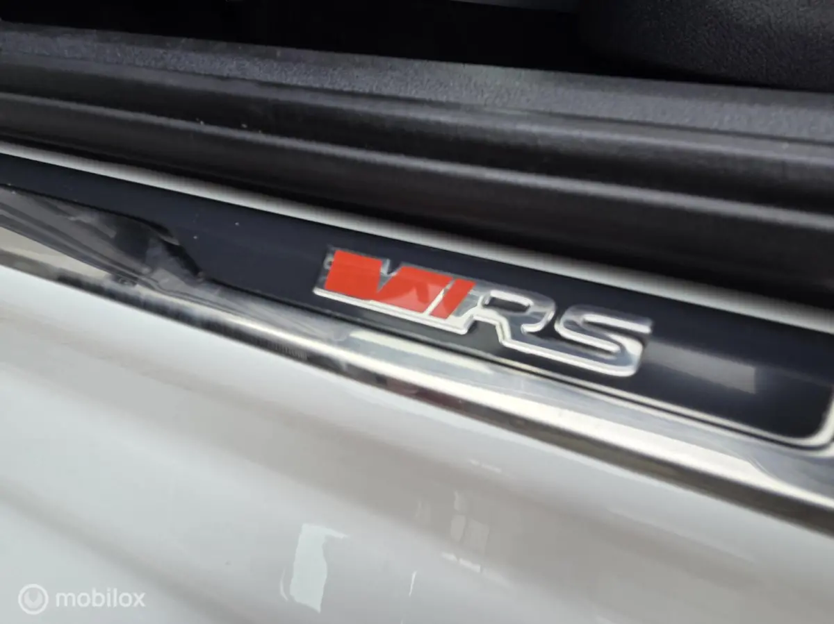 1.4 TSI RS iV PHEV Business HeadUp/Pano