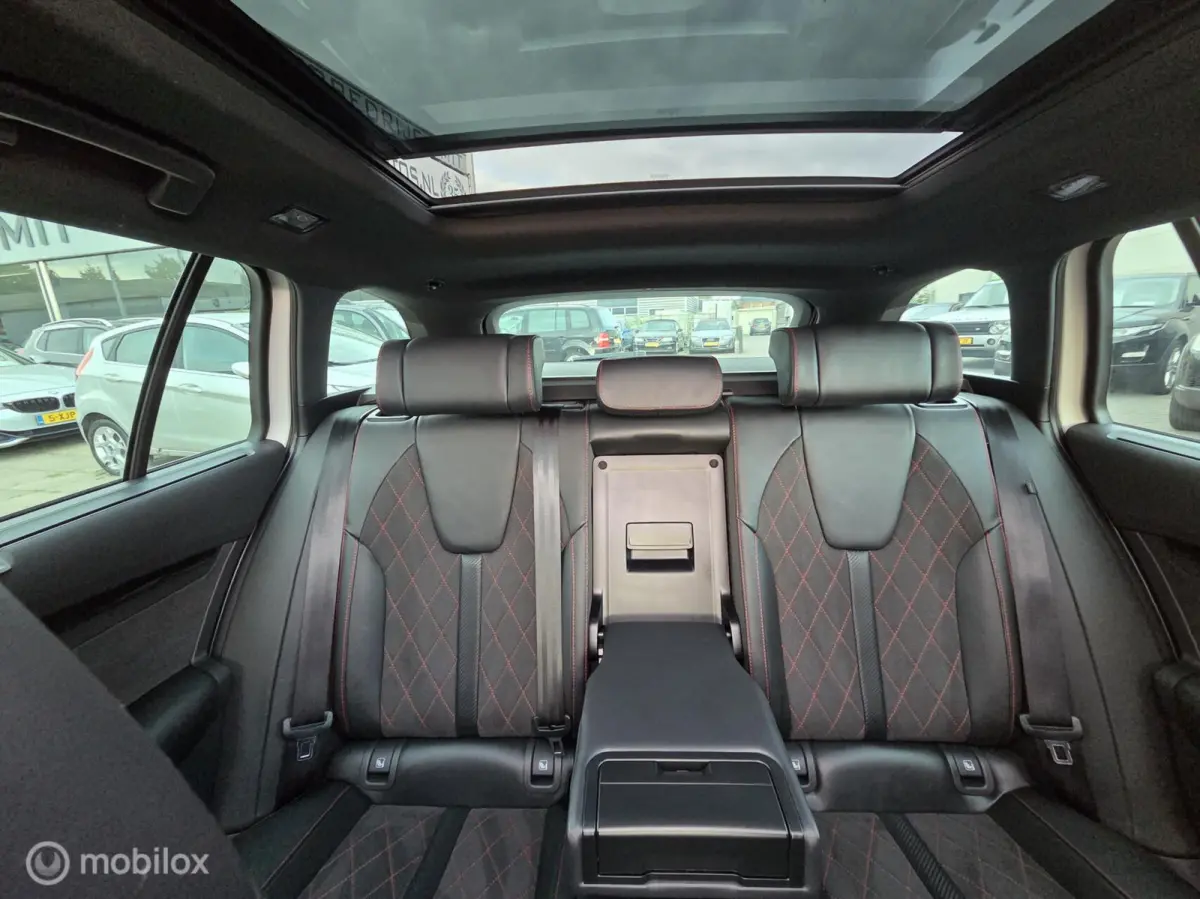 1.4 TSI RS iV PHEV Business HeadUp/Pano