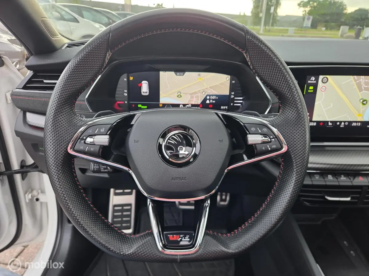 1.4 TSI RS iV PHEV Business HeadUp/Pano