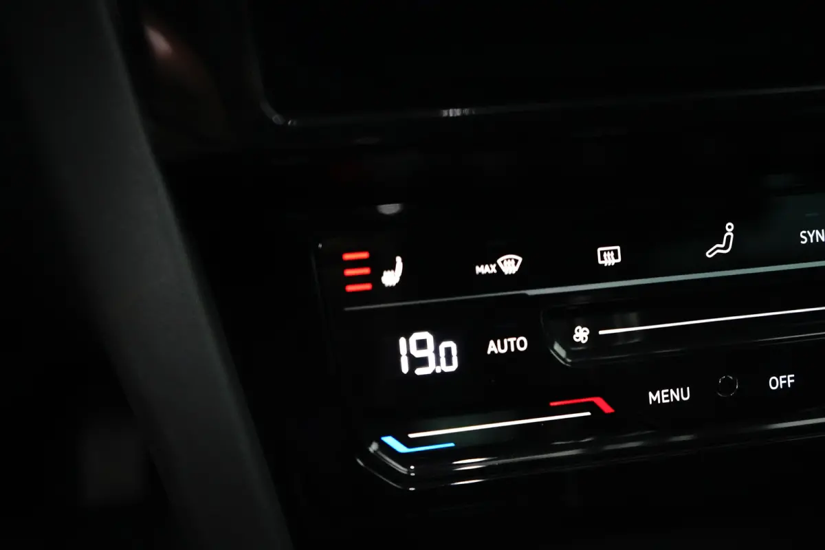 1.4 TSI PHEV GTE Business | Achteruitrijcamera | Trekhaak elektrisch uitklapbaar | Voorstoelen verwarmd