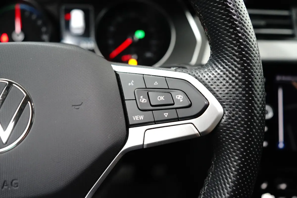 1.4 TSI PHEV GTE Business | Achteruitrijcamera | Trekhaak elektrisch uitklapbaar | Voorstoelen verwarmd