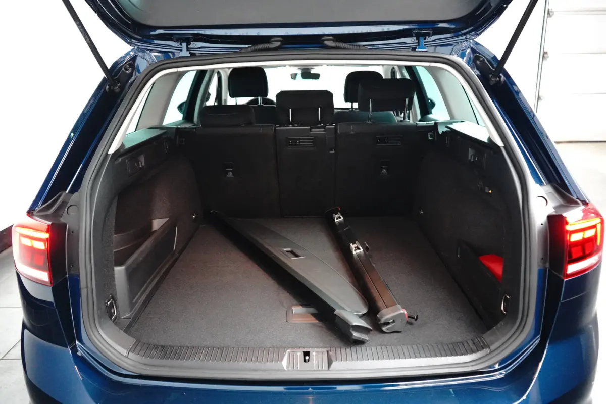 1.4 TSI PHEV GTE Business | Achteruitrijcamera | Trekhaak elektrisch uitklapbaar | Voorstoelen verwarmd