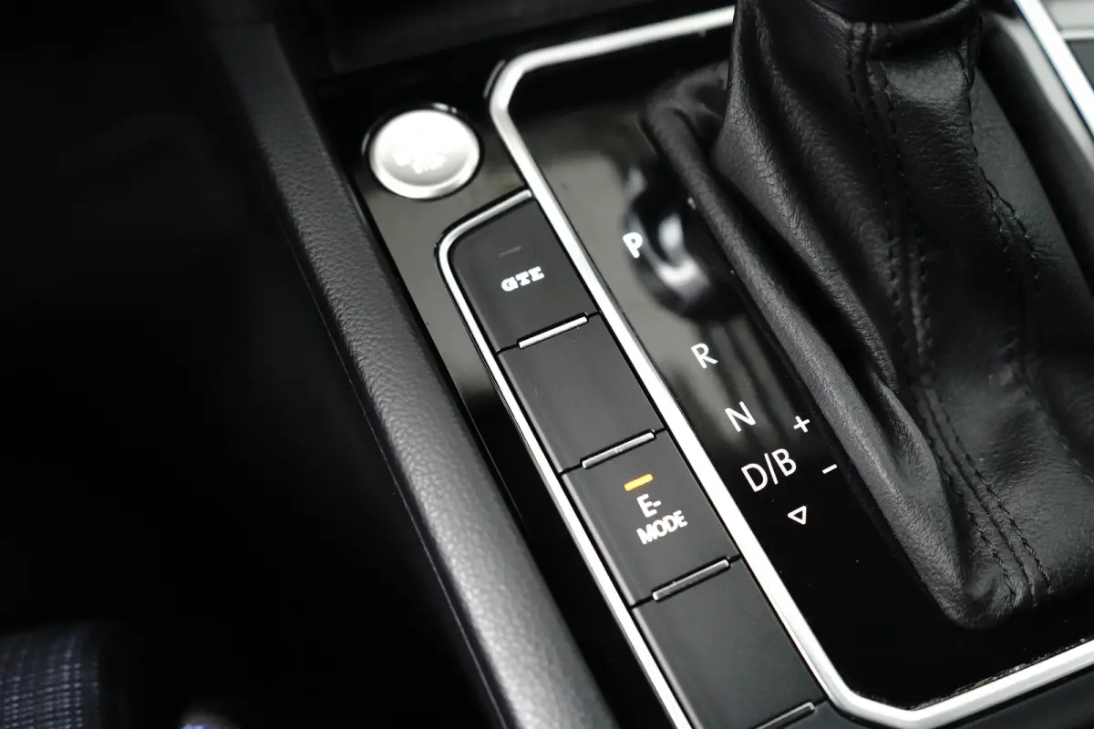 1.4 TSI PHEV GTE Business | Achteruitrijcamera | Trekhaak elektrisch uitklapbaar | Voorstoelen verwarmd