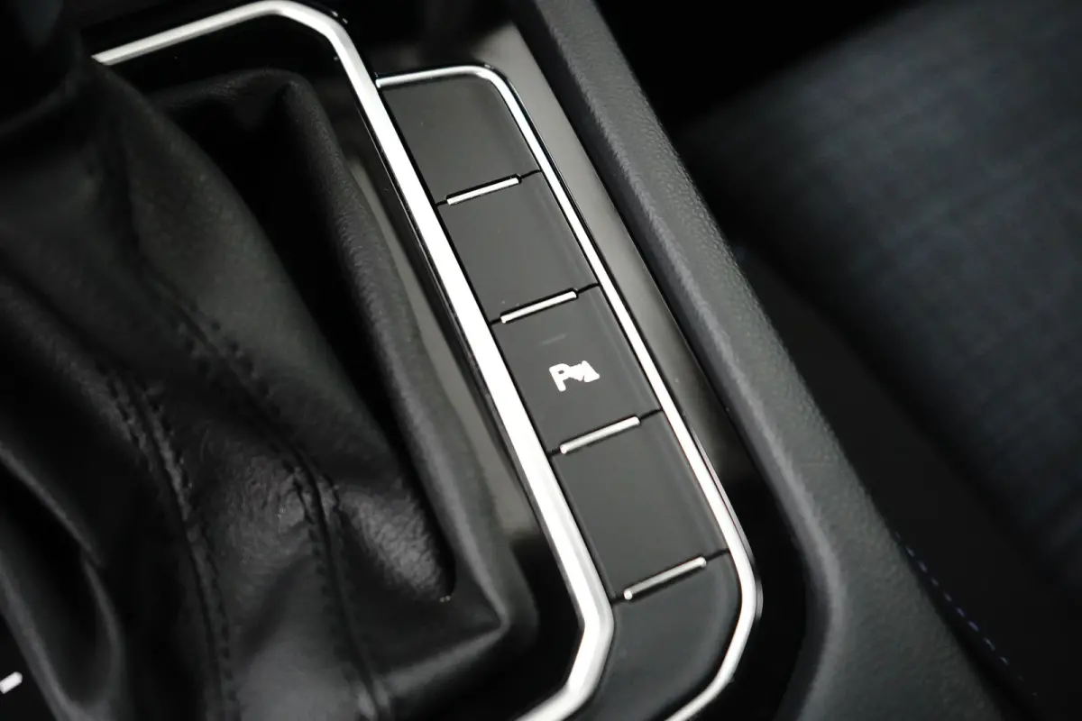 1.4 TSI PHEV GTE Business | Achteruitrijcamera | Trekhaak elektrisch uitklapbaar | Voorstoelen verwarmd