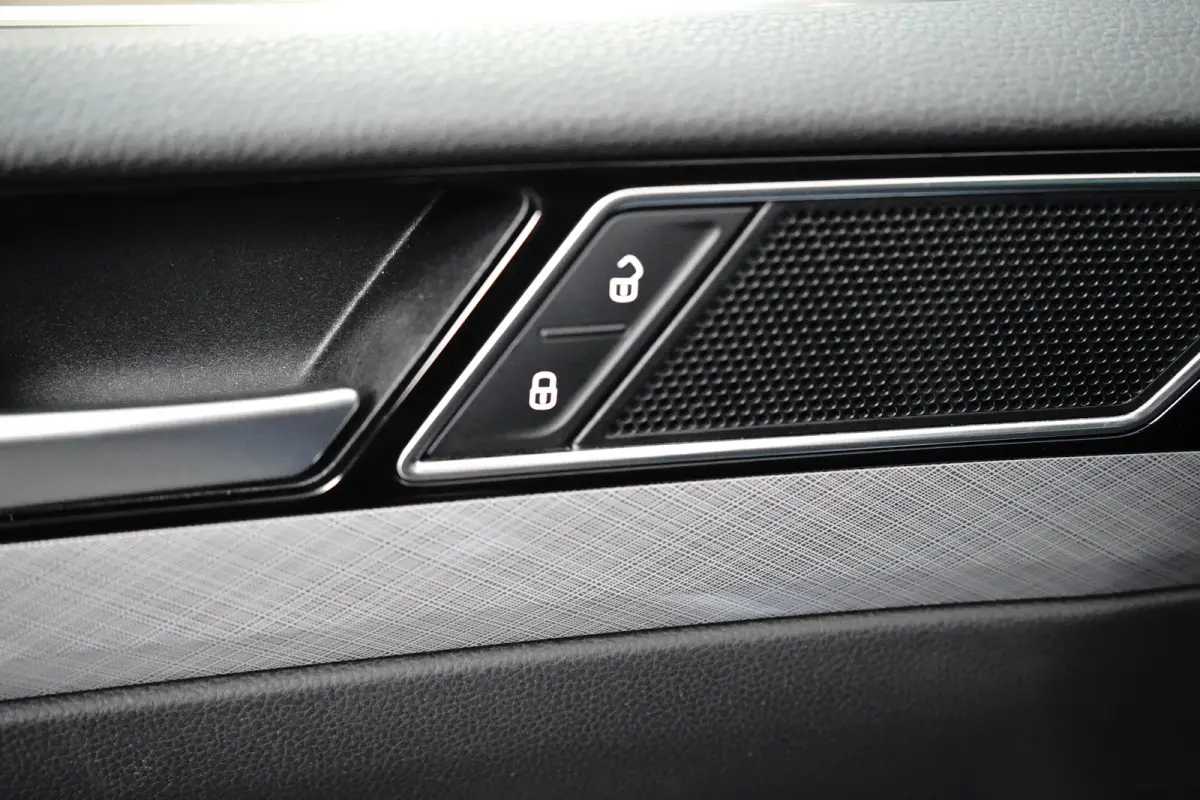 1.4 TSI PHEV GTE Business | Achteruitrijcamera | Trekhaak elektrisch uitklapbaar | Voorstoelen verwarmd