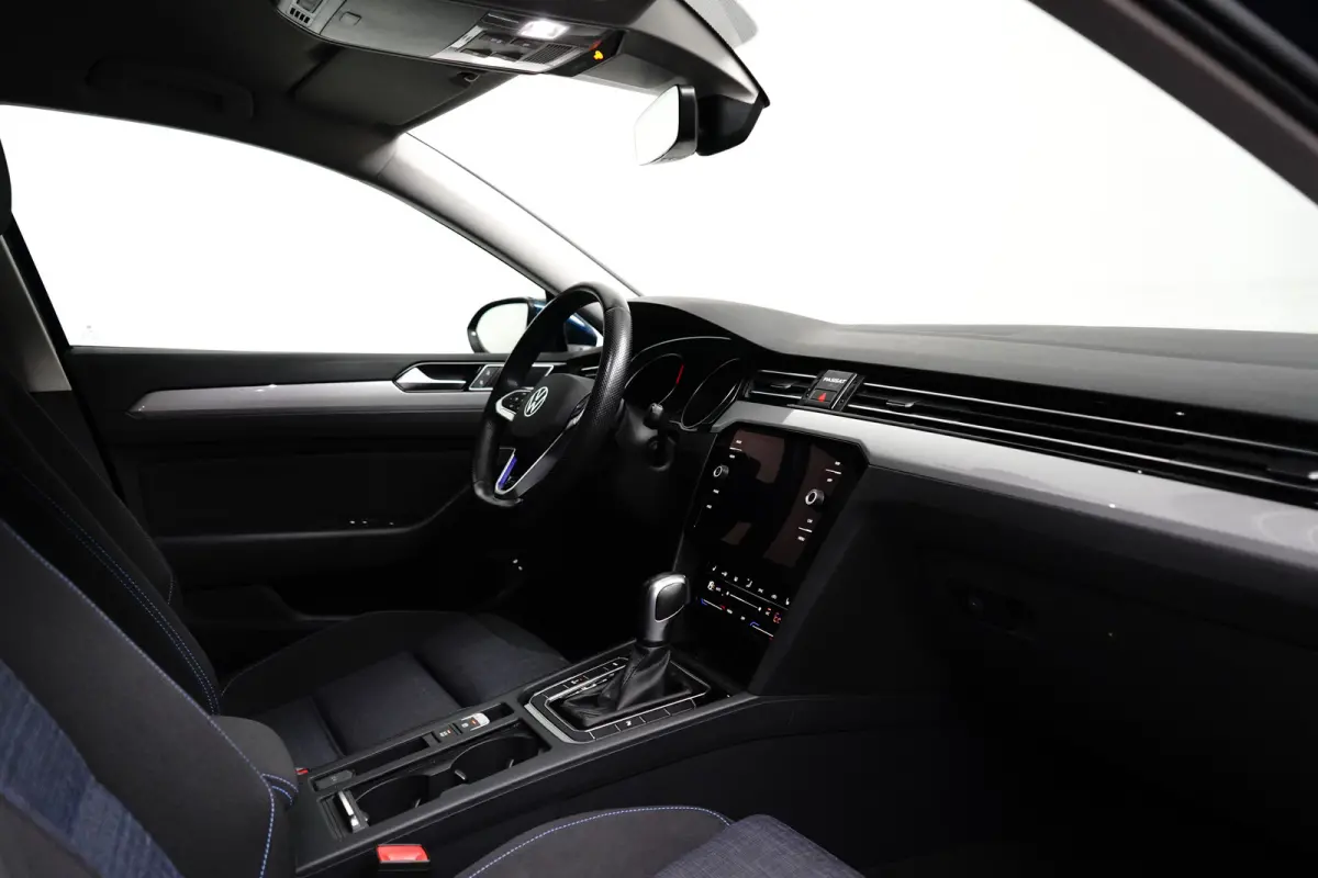 1.4 TSI PHEV GTE Business | Achteruitrijcamera | Trekhaak elektrisch uitklapbaar | Voorstoelen verwarmd